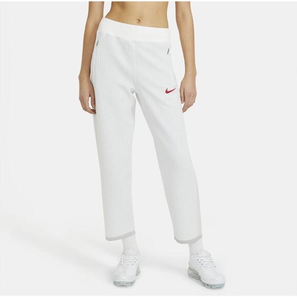 NWT Nike Women's Sportswear White Sweatpants Zip Pockets CZ3617-100 Size Small - Picture 1 of 10